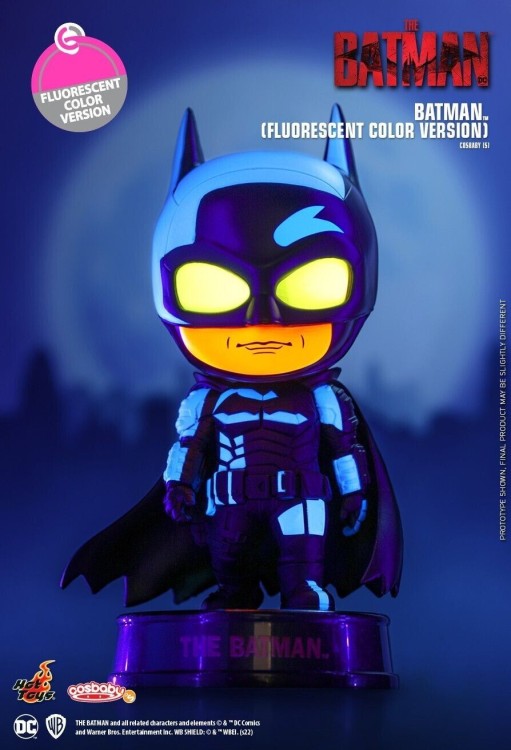 Купить Фигурка Hot Toys COSB977 The Batman - Batman & Batrang Fluorescent Color Version 