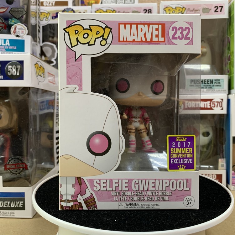 Купить Funko Marvel Funko POP Marvel Selfie Gwenpool Exclusive 